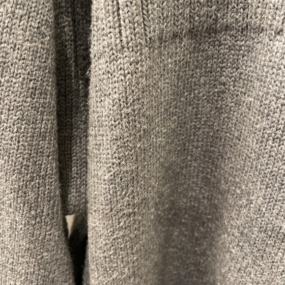 EUC Eddie Bauer soft gray cotton sweater. - XL - Picture 7 of 7